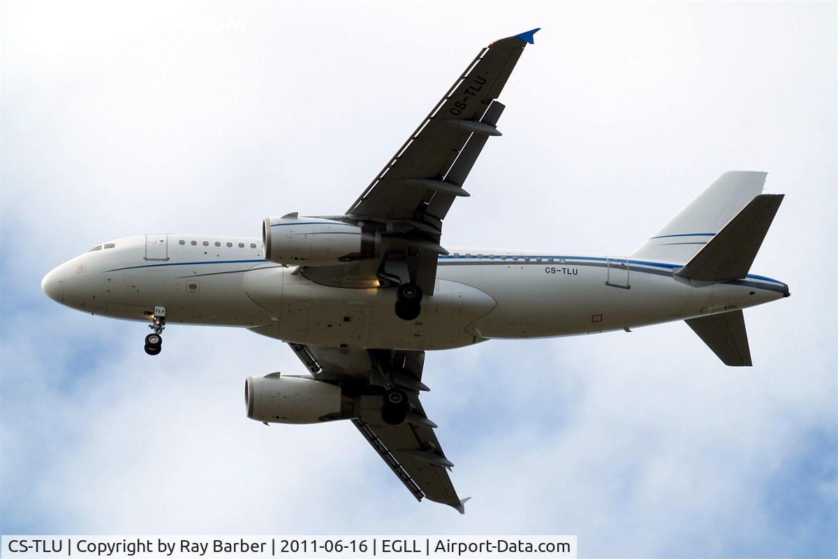 CS-TLU, 2000 Airbus ACJ319 (A319-133/CJ) C/N 1256, Airbus A319-133X [1256] (White) Home~G 16/06/2011.On approach 27R.