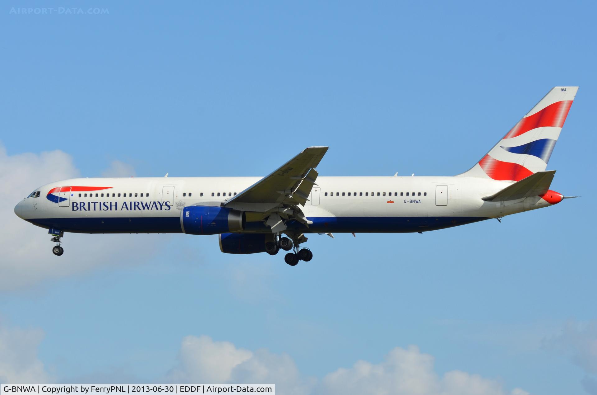 G-BNWA, 1989 Boeing 767-336 C/N 24333, British B763