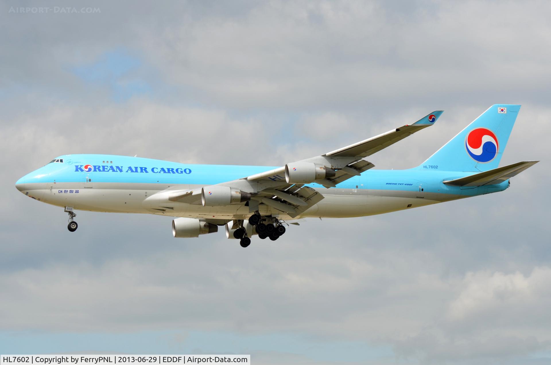 HL7602, 2005 Boeing 747-4B5F/SCD C/N 34301, Korean B744 freighter