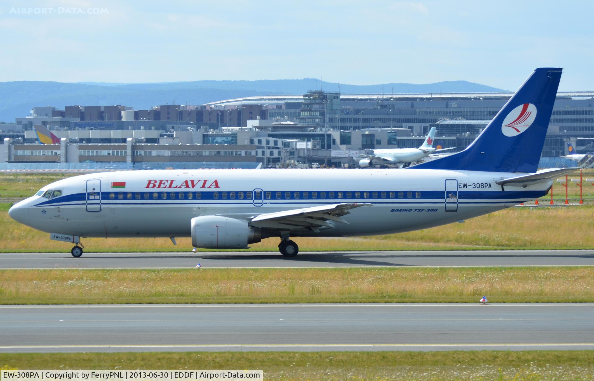EW-308PA, 1990 Boeing 737-3K2 C/N 24328, Belavia taxying to depart