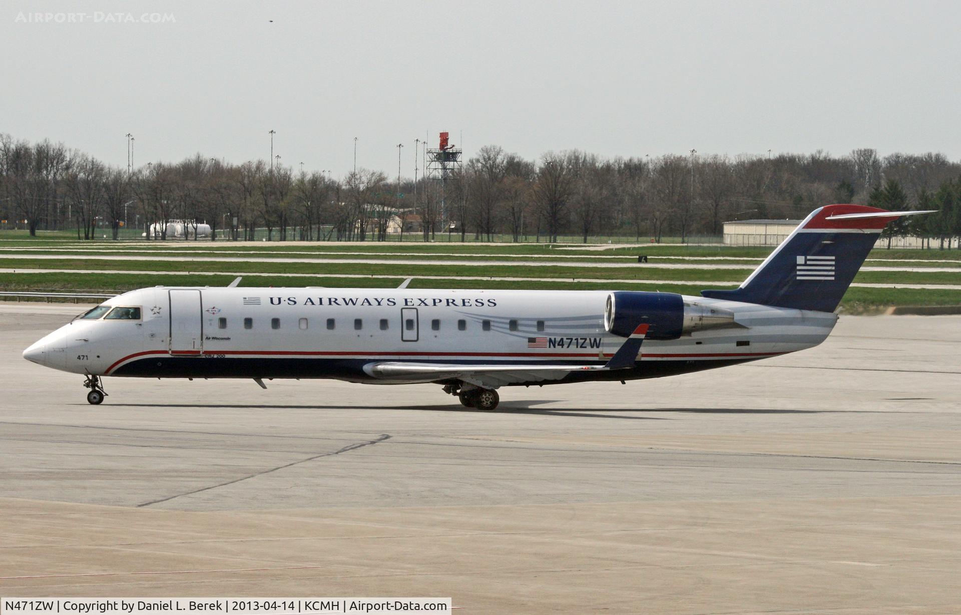 N471ZW, 2000 Bombardier CRJ-200ER (CL-600-2B19) C/N 7457, A US Airways (Air Wisconsin) CRJ arrives at Port Columbus International.