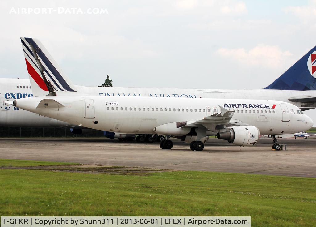 F-GFKR, 1991 Airbus A320-211 C/N 0186, Parked and to be srapped...
