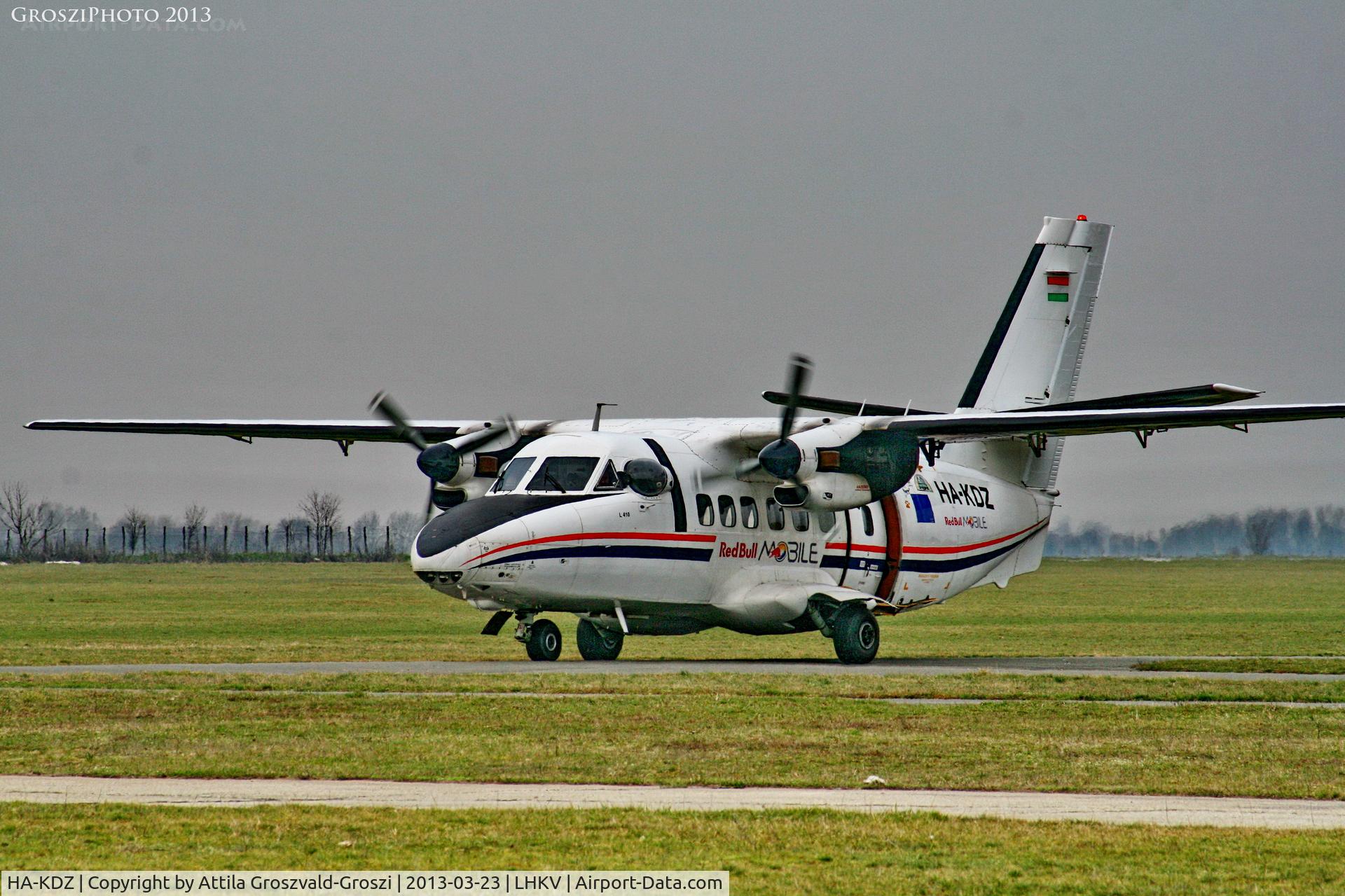 HA-KDZ, 1982 Let L-410UVP-T Turbolet C/N 820929, Kaposujlak Airport - Hungary