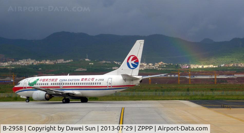 B-2958, 1993 Boeing 737-3J6/SF C/N 27128, kunming