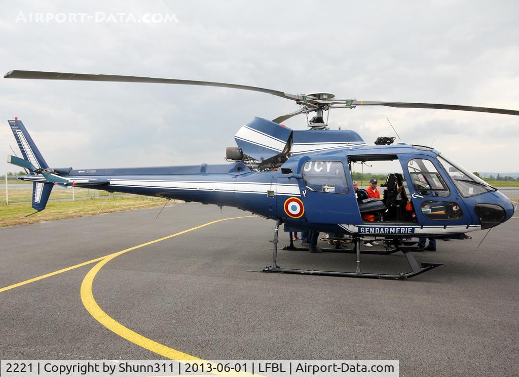 2221, Aérospatiale AS-350BA Ecureuil C/N 2221, Exhibited during Airclub Open Day 2013