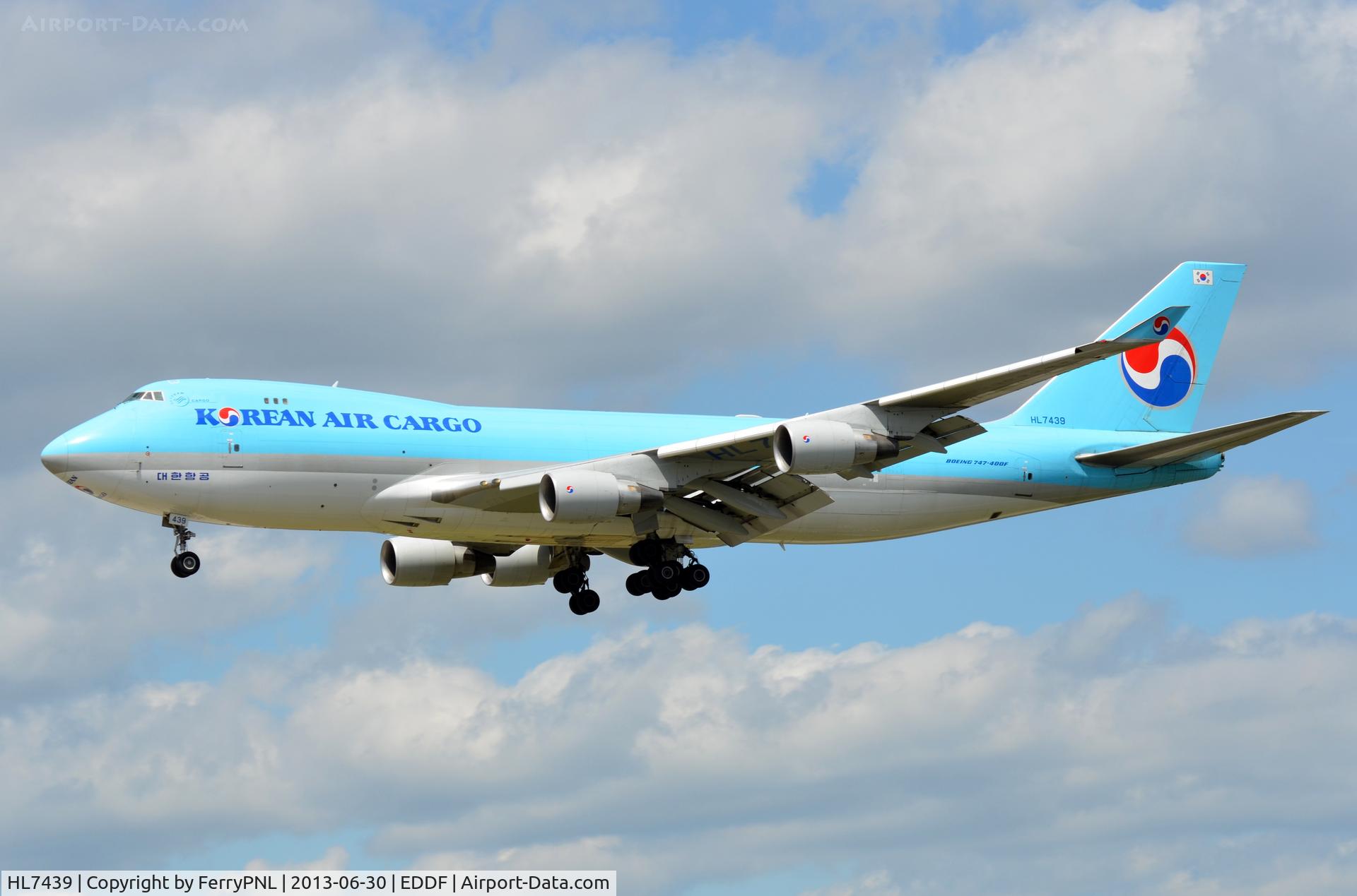HL7439, 2003 Boeing 747-4B5F/SCD C/N 33516, Korean Air B744F landing in FRA