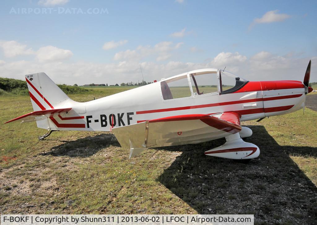 F-BOKF, CEA Jodel DR-220 C/N 35, Parked in the grass during LFOC Open Day 2013