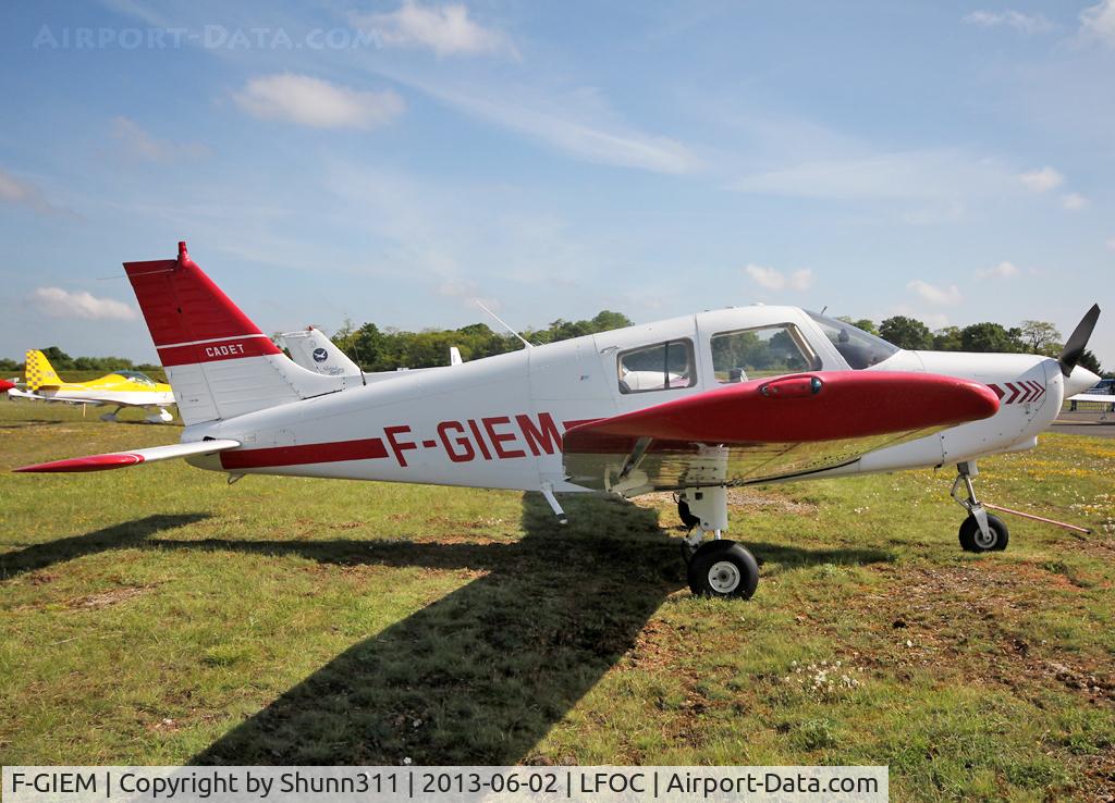 F-GIEM, Piper PA-28-161 Warrior II C/N 28-41267, Parked in the grass during LFOC Open Day 2013