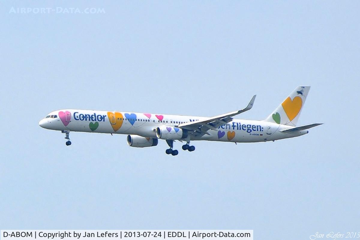 D-ABOM, 2000 Boeing 757-330 C/N 29022, Condor Haerts