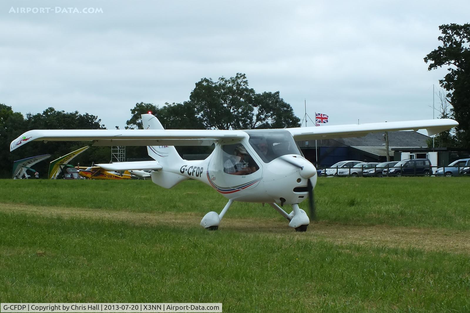 G-CFDP, 2008 Flight Design CTSW C/N 8367, at the Stoke Golding stakeout 2013