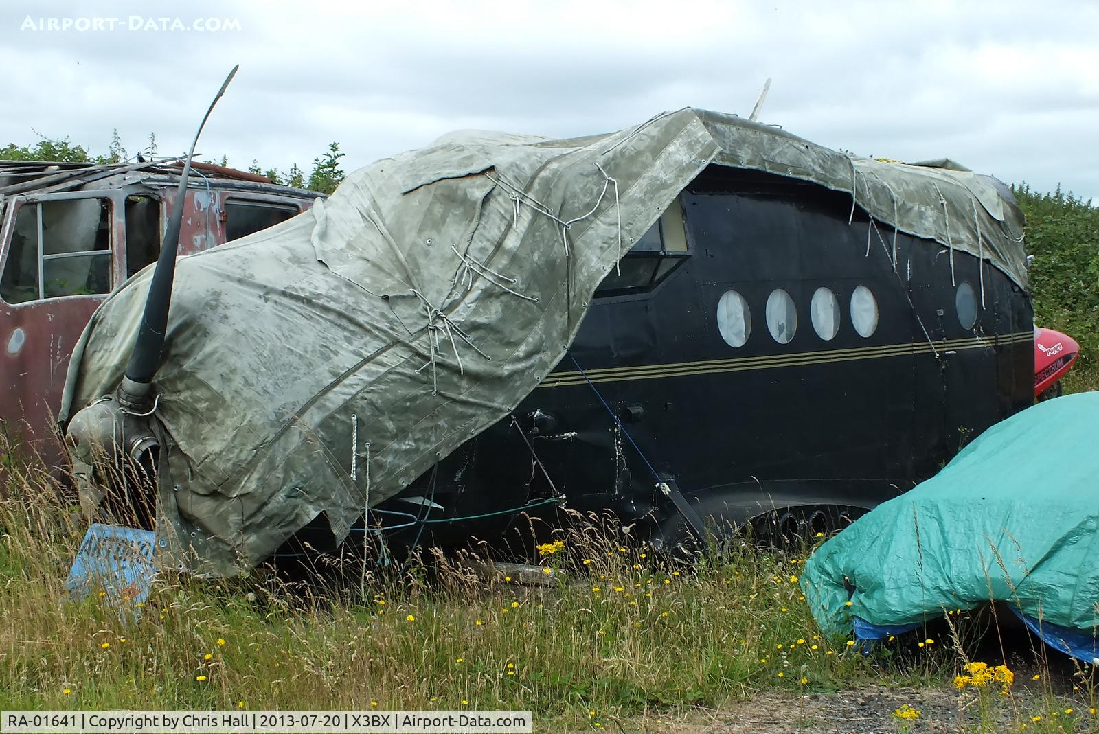RA-01641, Antonov An-2 C/N 1G190-47, at Charity Farm, Baxterley