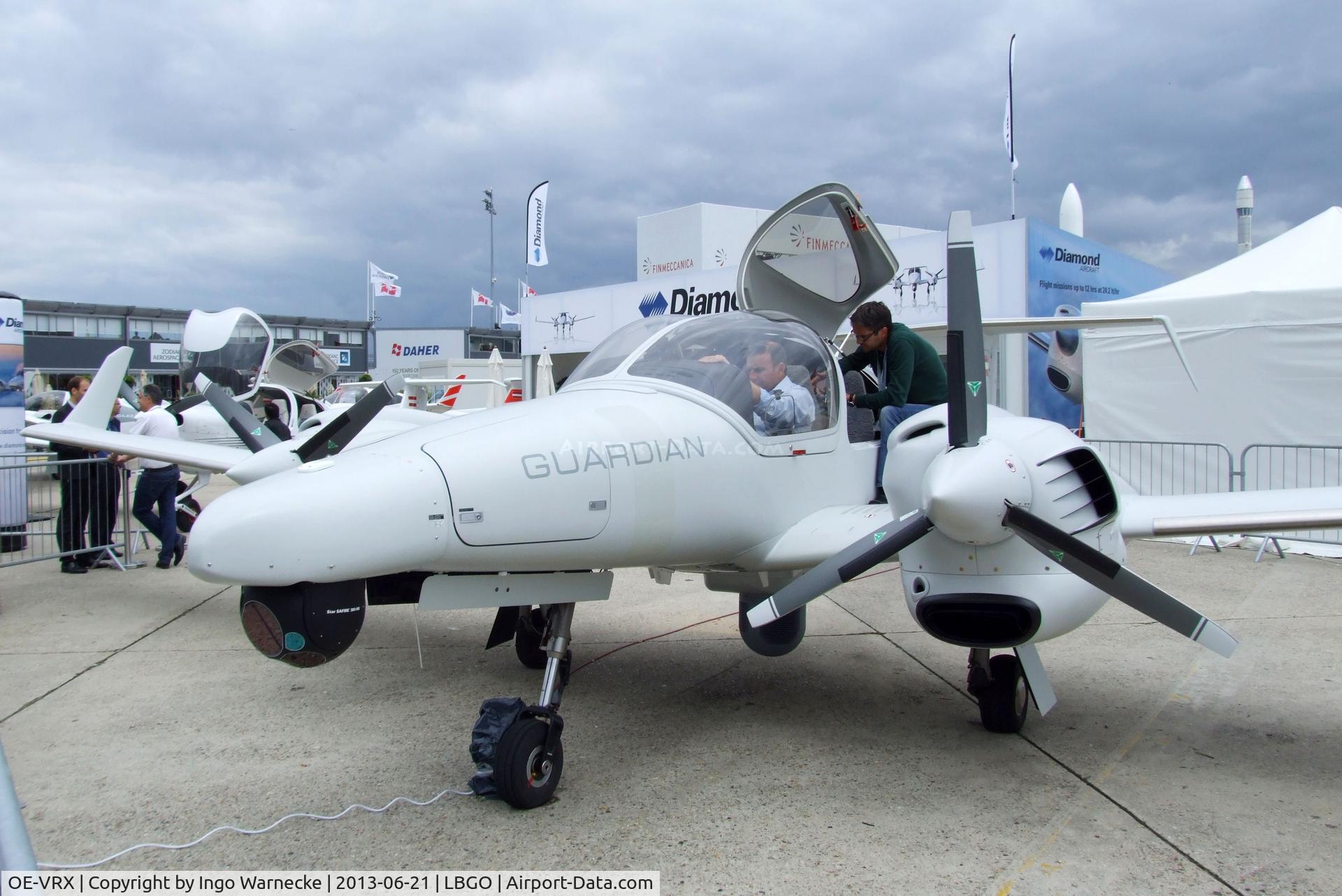 OE-VRX, Diamond DA-42 Twin Star C/N 42.M013, Diamond DA-42 M-NG Twin Star Guardian at the Aerosalon 2013, Paris