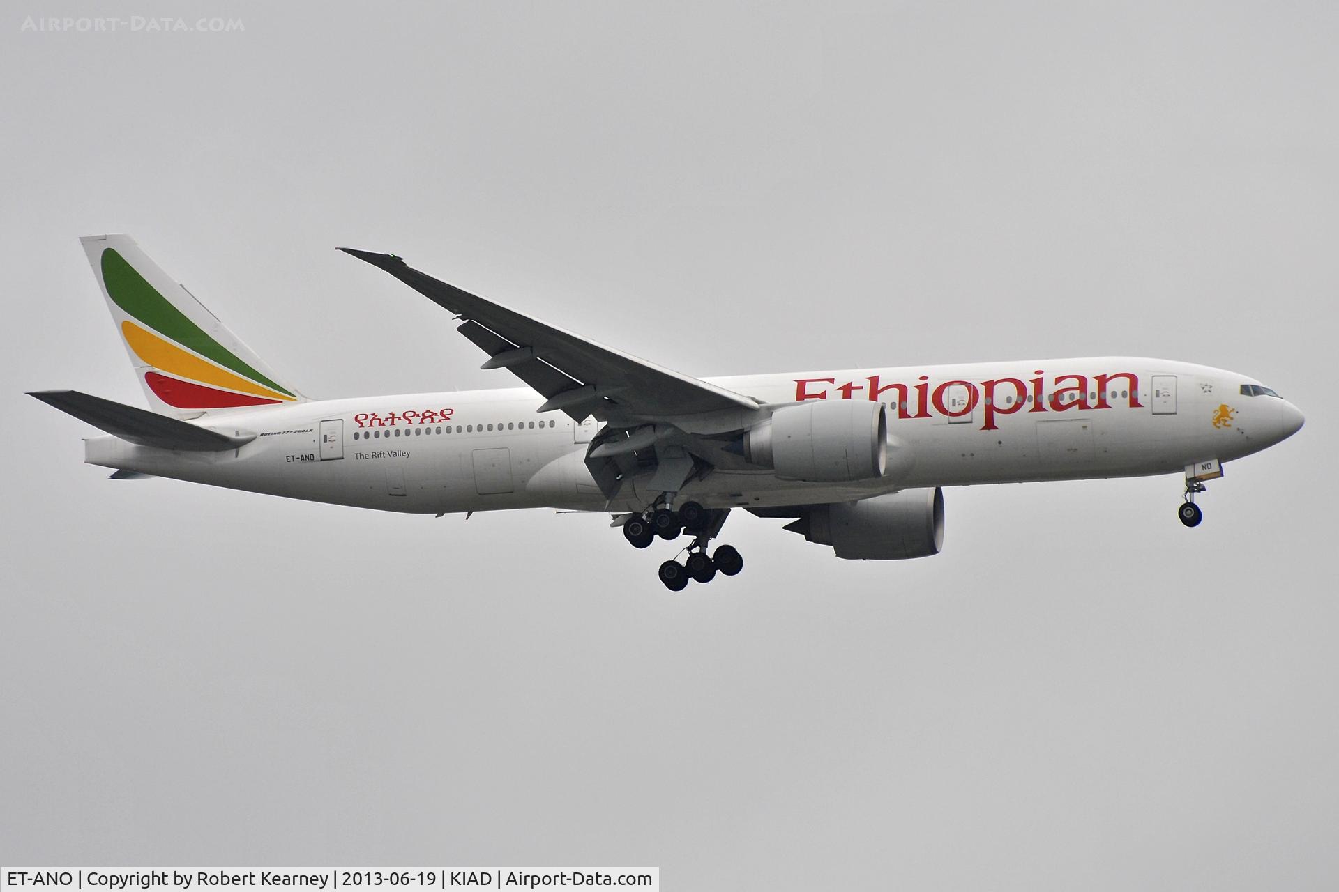 ET-ANO, 2010 Boeing 777-260/LR C/N 40771, On short finals for r/w 1R