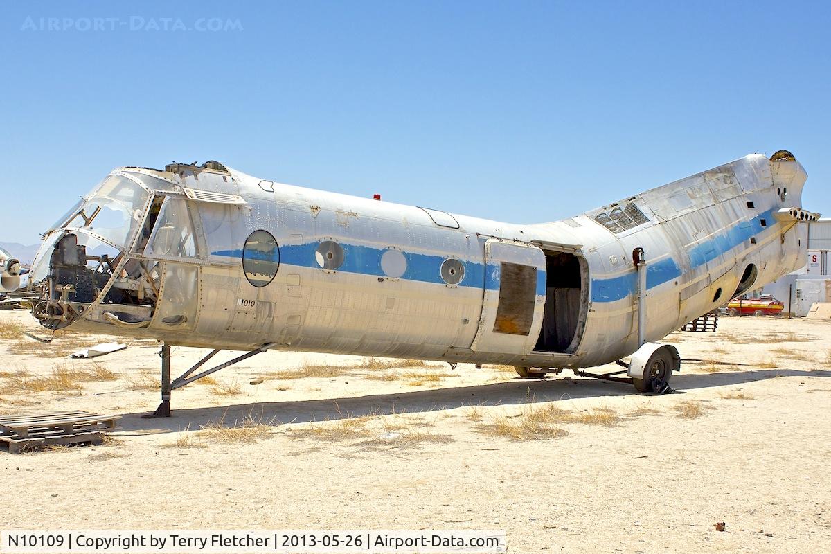 N10109, 1953 Vertol (Piasecki) 42A (H-21B) C/N B.77, In a scrapyard in Rosamond , California