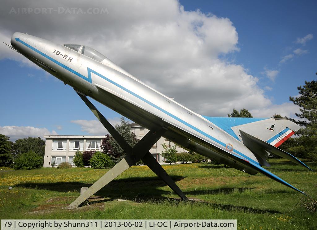 79, Dassault Super Mystere B.2 C/N 79, Preserved outside Chateaudun AFB since 1973 and near officers mess...