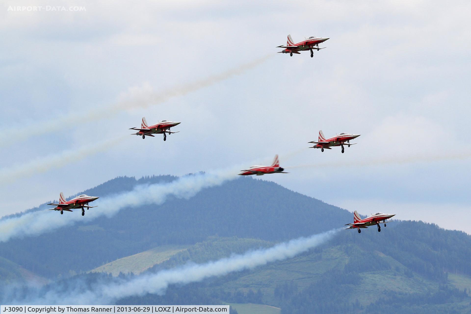 J-3090, 1981 Northrop F-5E Tiger II C/N L.1090, Patrouille Suisse