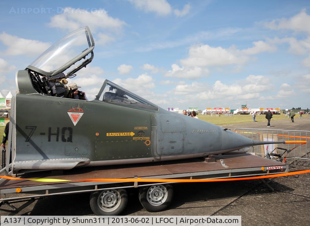 A137, Sepecat Jaguar A C/N A137, Used now as a simulator and showed during LFOC Open Day 2013 by BCRE...