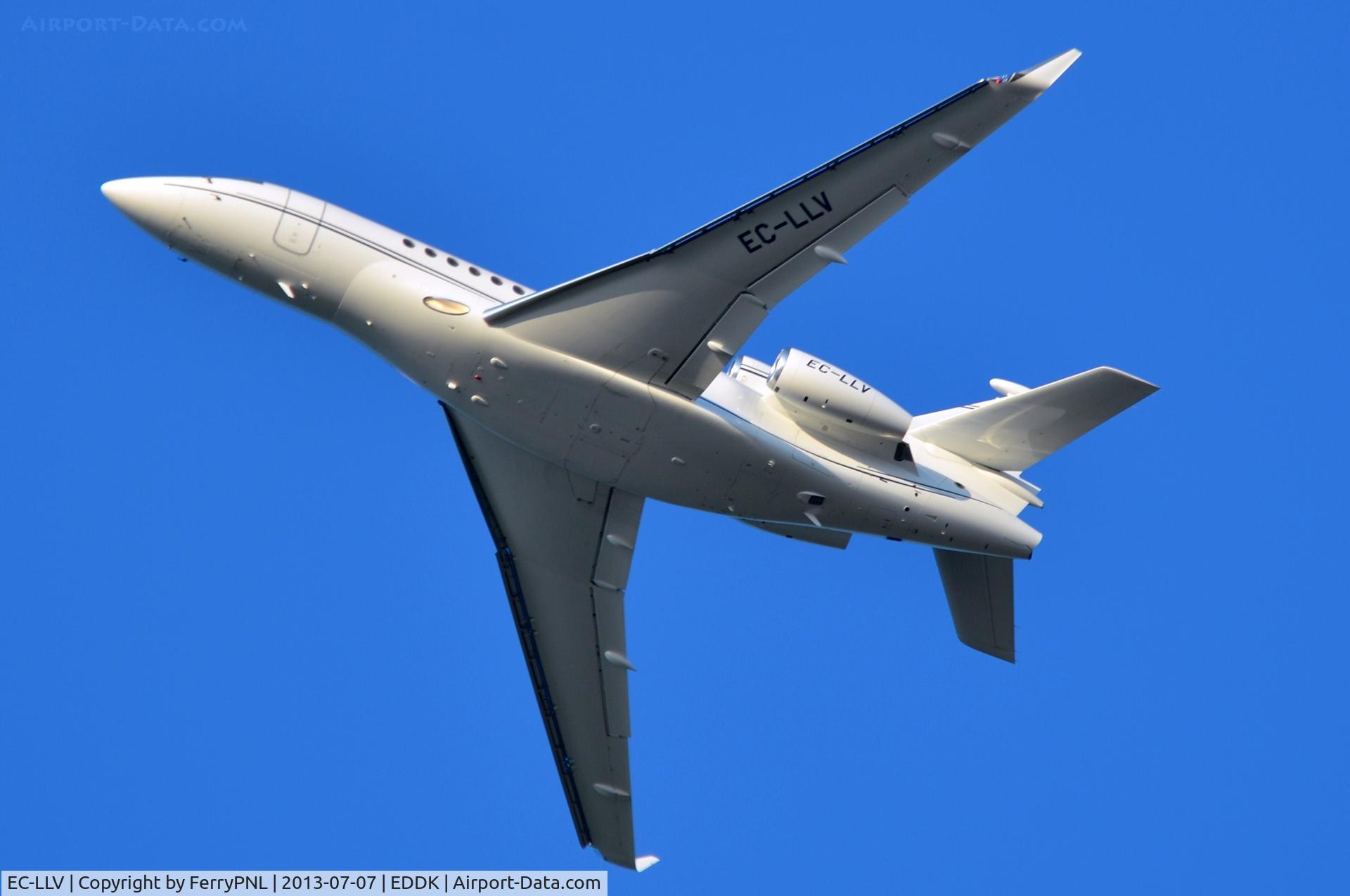 EC-LLV, 2011 Dassault Falcon 7X C/N 117, DA7X take-off from CGN