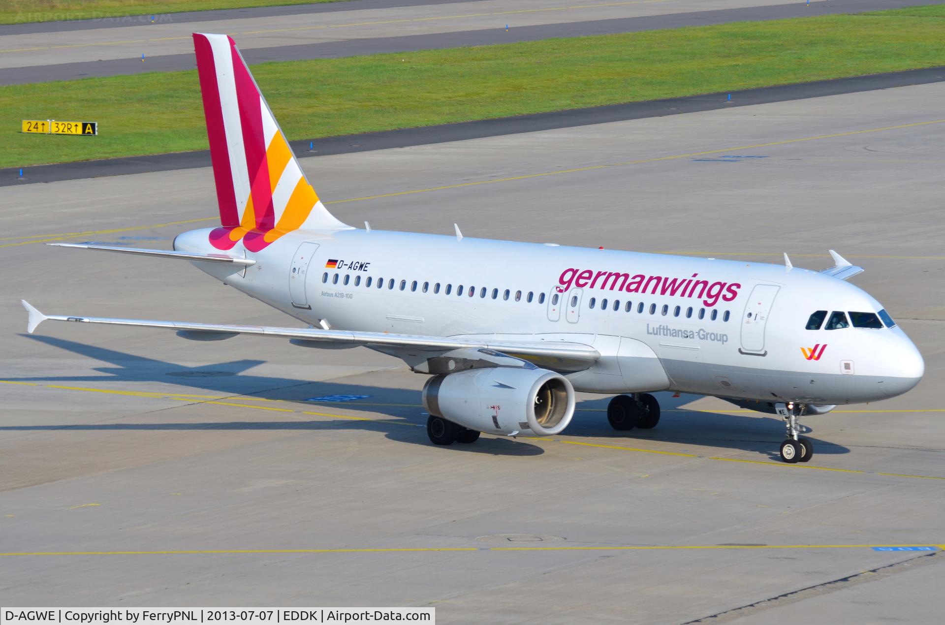 D-AGWE, 2007 Airbus A319-132 C/N 3128, taxying to gate