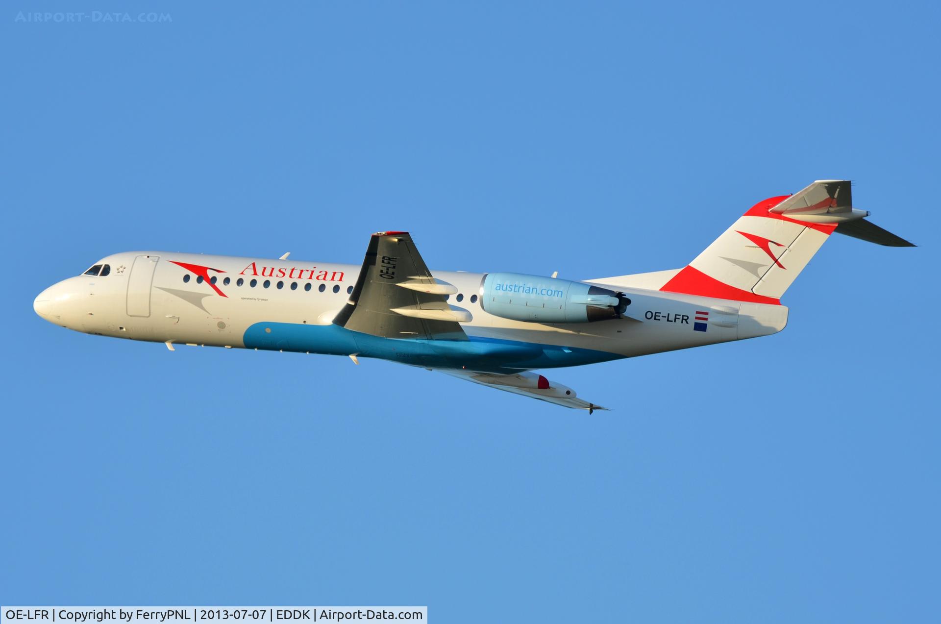 OE-LFR, 1996 Fokker 70 (F-28-0070) C/N 11572, Austrian Fk70 departing for Vienna.