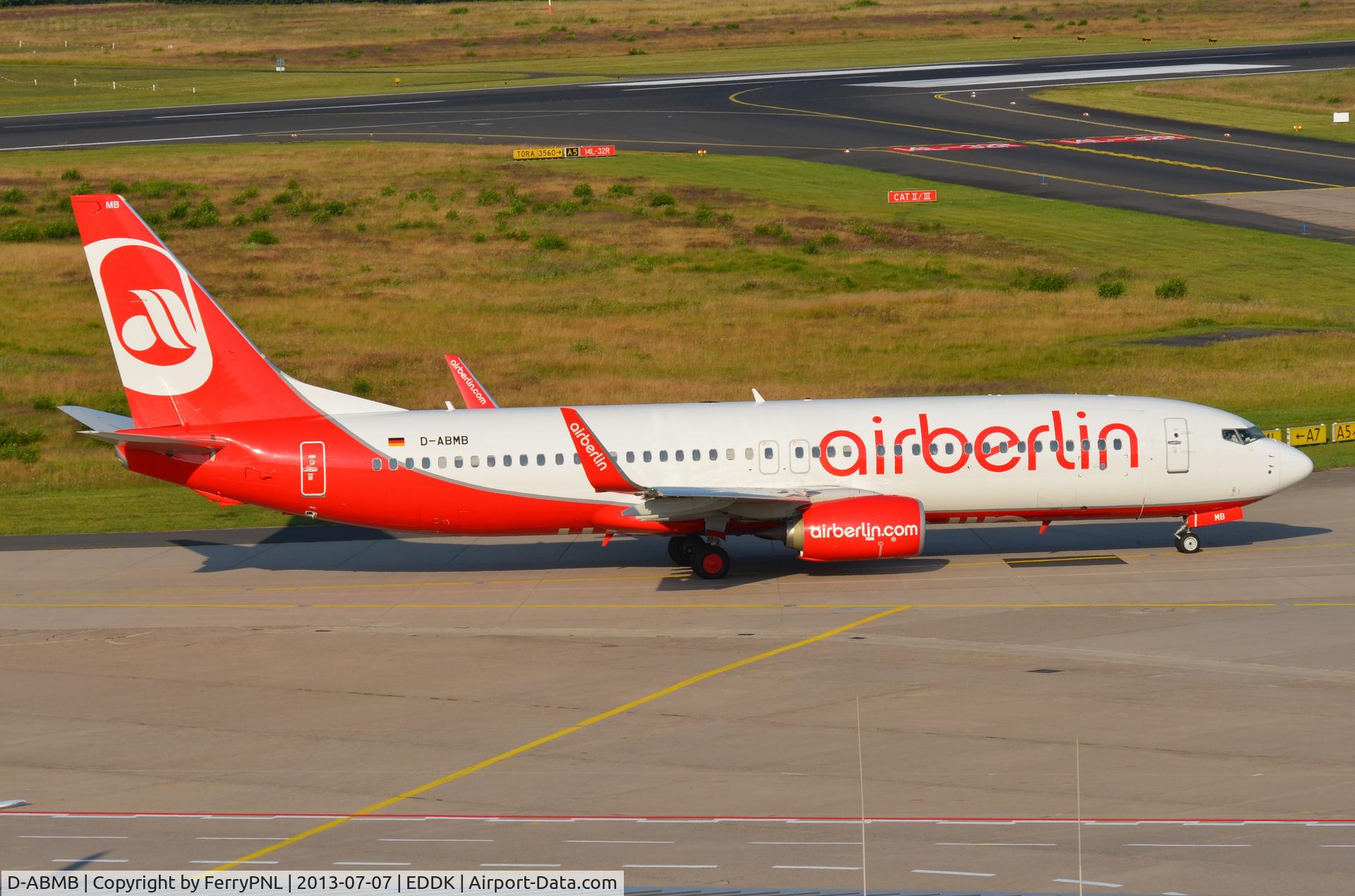 D-ABMB, 2011 Boeing 737-86J C/N 36121, Air Berlin B738 taxying out