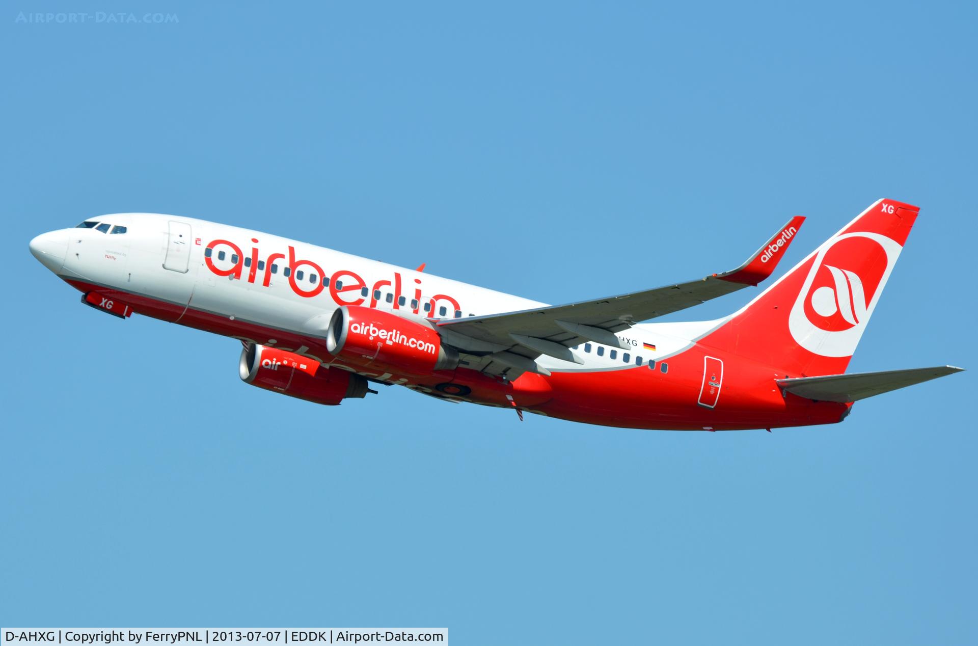 D-AHXG, 2008 Boeing 737-7K5 C/N 35140, Air Berling B737 lifting off