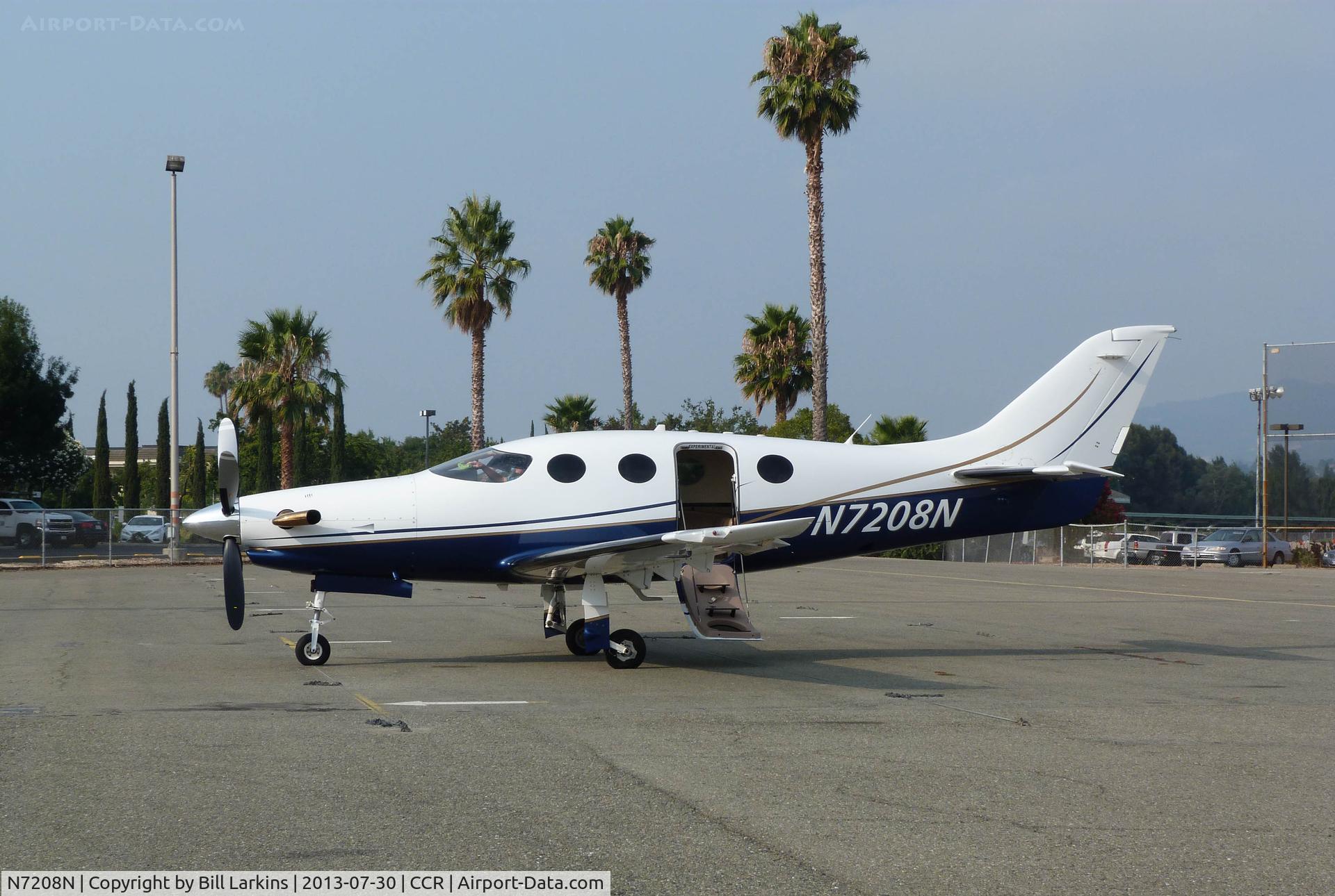 N7208N, 2007 AIR LT Dynasty C/N 202, Beautiful and unusual lighting caused by smoke in the air from the forest fires in Oregon.