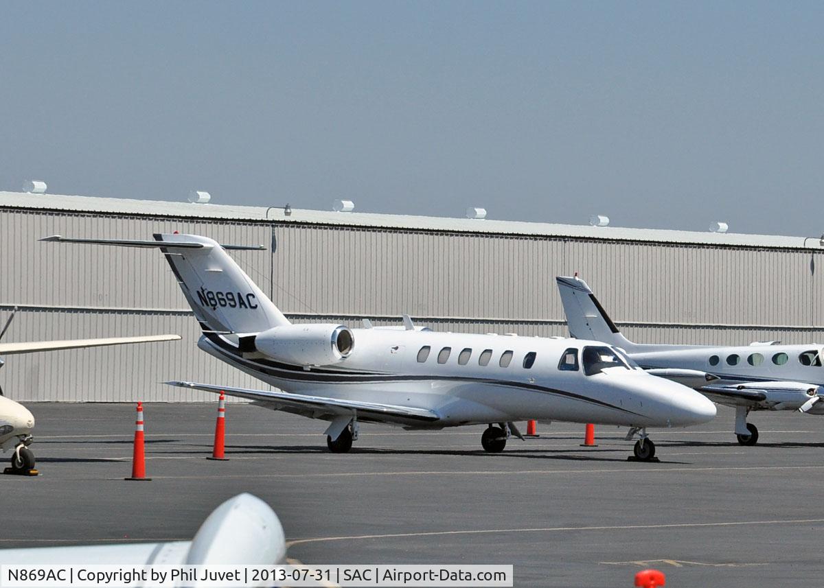 N869AC, 2002 Cessna 525A CitationJet CJ2 C/N 525A0103, Parked at Sacramento, Calif. Executive Airport.