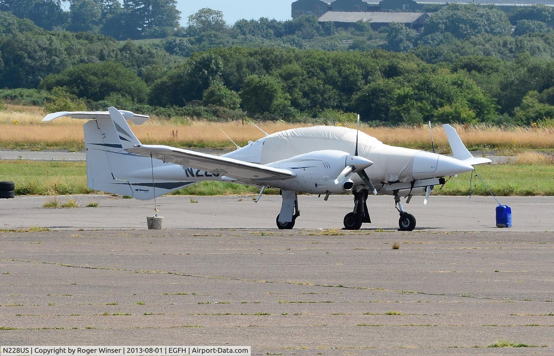 N228US, 2008 Diamond DA-42 Twin Star C/N 42.347, Visiting Twin Star.
