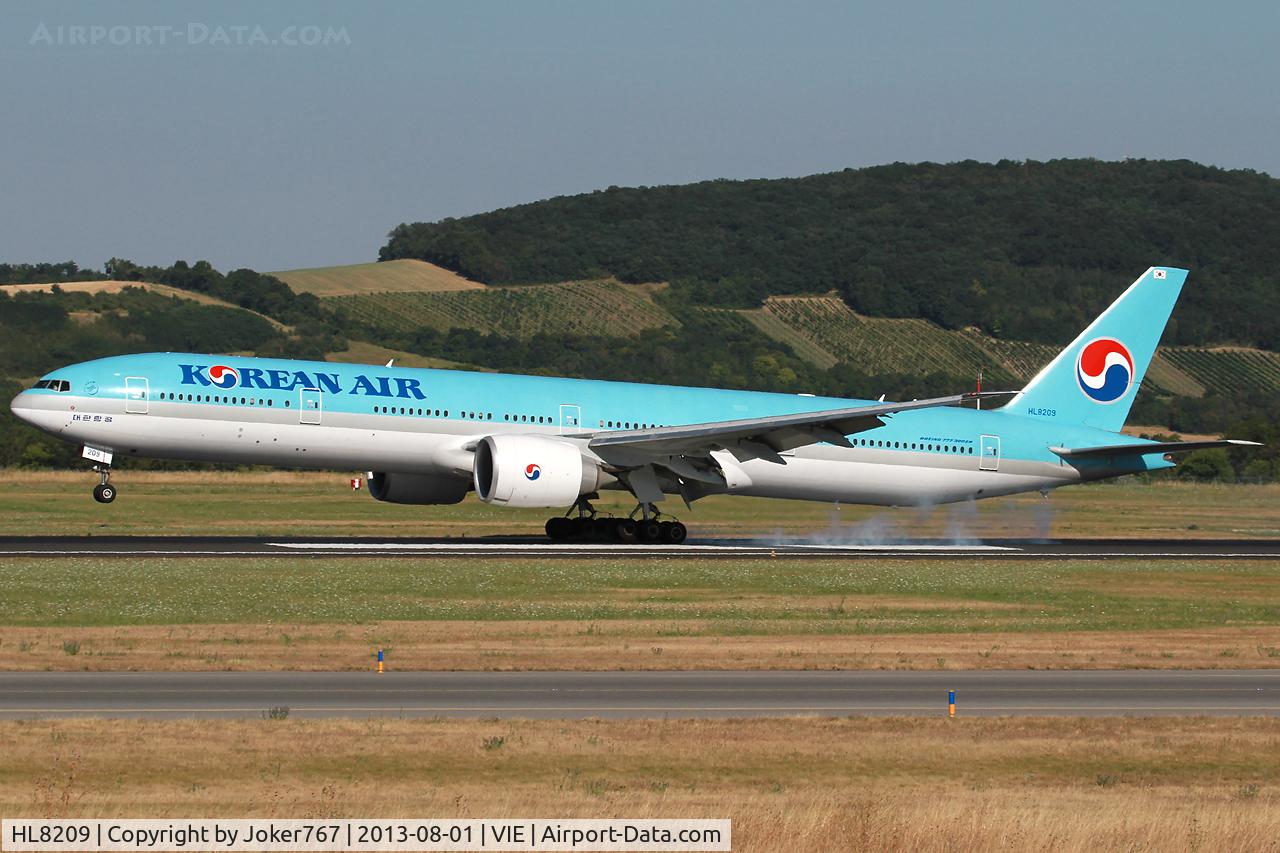 HL8209, 2010 Boeing 777-3B5/ER C/N 37646, Korean Air