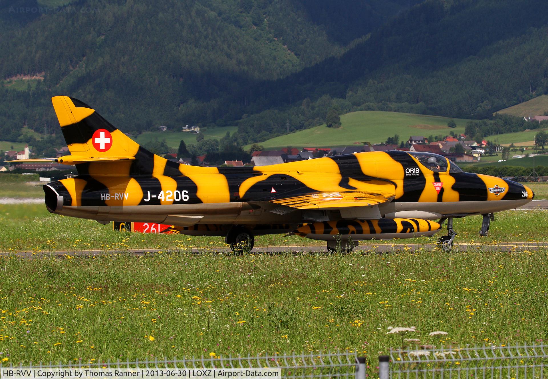 HB-RVV, 1968 Hawker Hunter T.68 C/N 41H-670841, Hawker Hunter