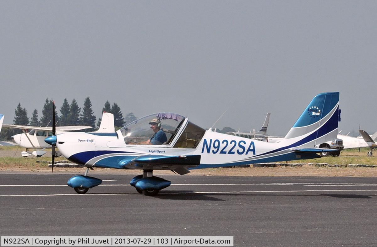 N922SA, 2007 Evektor-Aerotechnik Sportstar Plus C/N 20070922, On Taxiway at Lodi Airport, California.