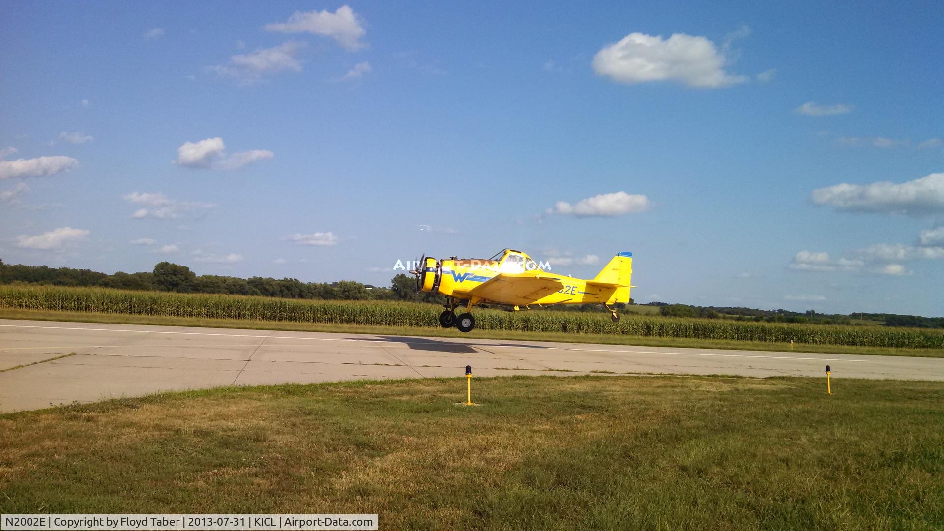N2002E, 1992 Weatherly 620B C/N 1554, Liftoff of the heavy