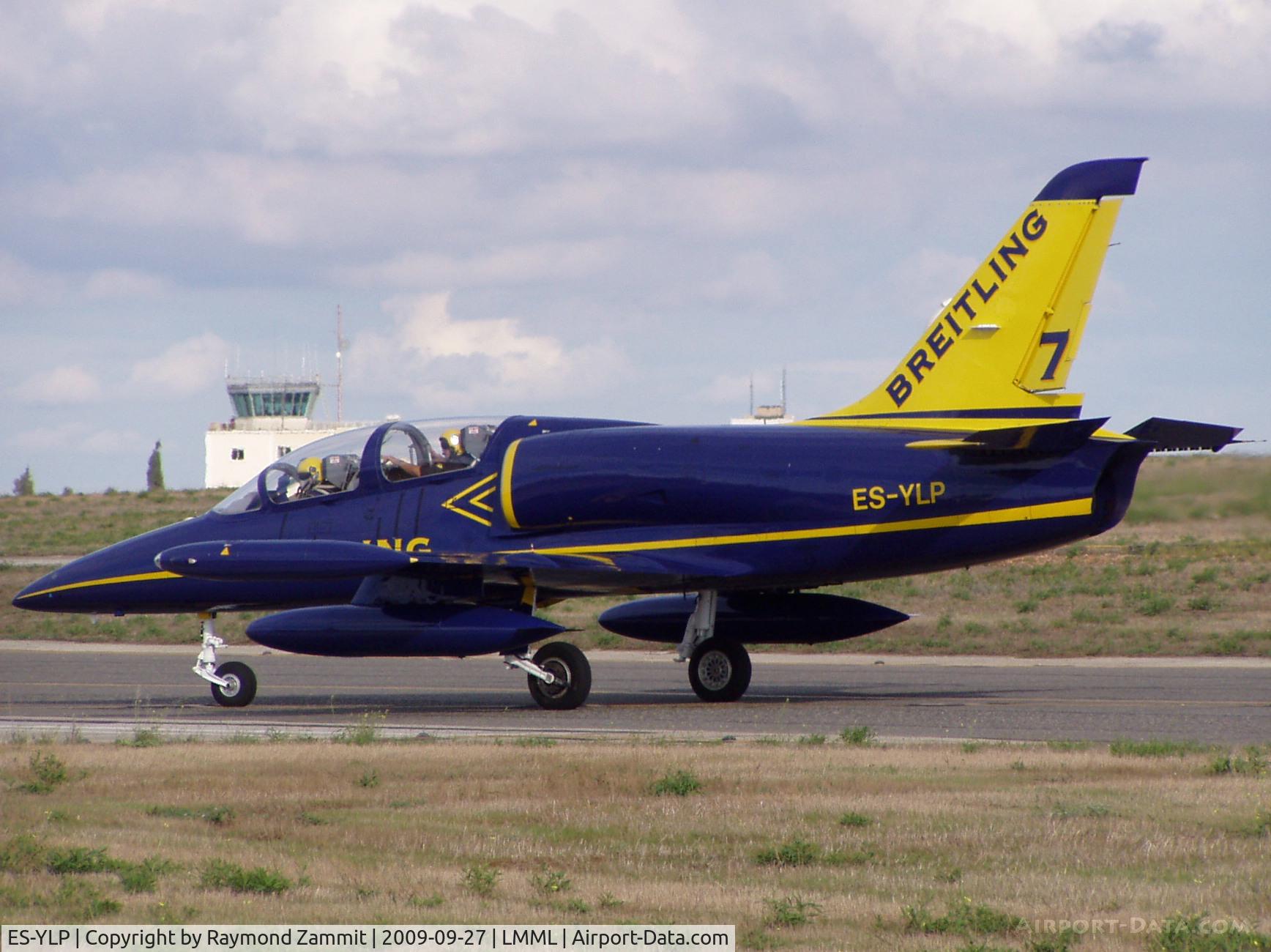 ES-YLP, Aero L-39 Albatros C/N 533620, Aero L-39 ES-YLP Breitling Team