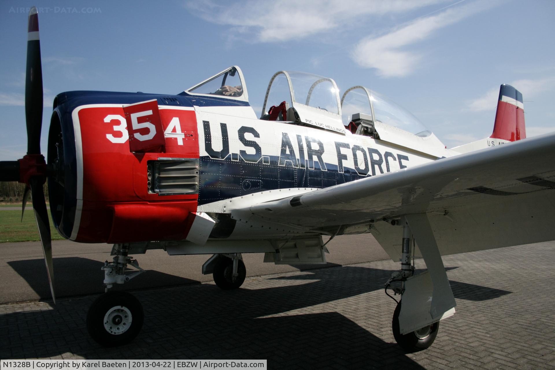 N1328B, 1955 North American T-28B Trojan C/N 200-425, Trojan T-28 shot @ homebase EBZW