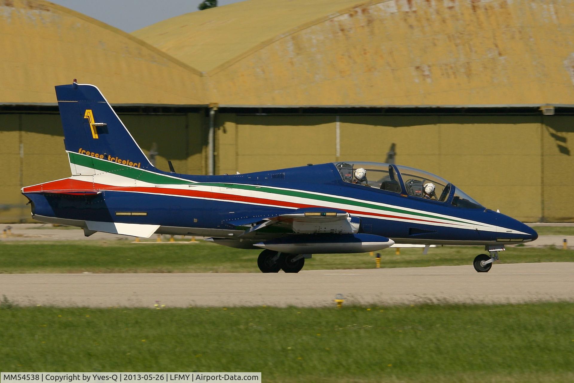 MM54538, Aermacchi MB-339PAN C/N 6759/154/AA070, Italian Air Force Aermacchi MB-339PAN, Number 1 in may 2013, Frecce Tricolori Aerobatic Team Leader, Salon De Provence Air Base 701 (LFMY) Open day 2013