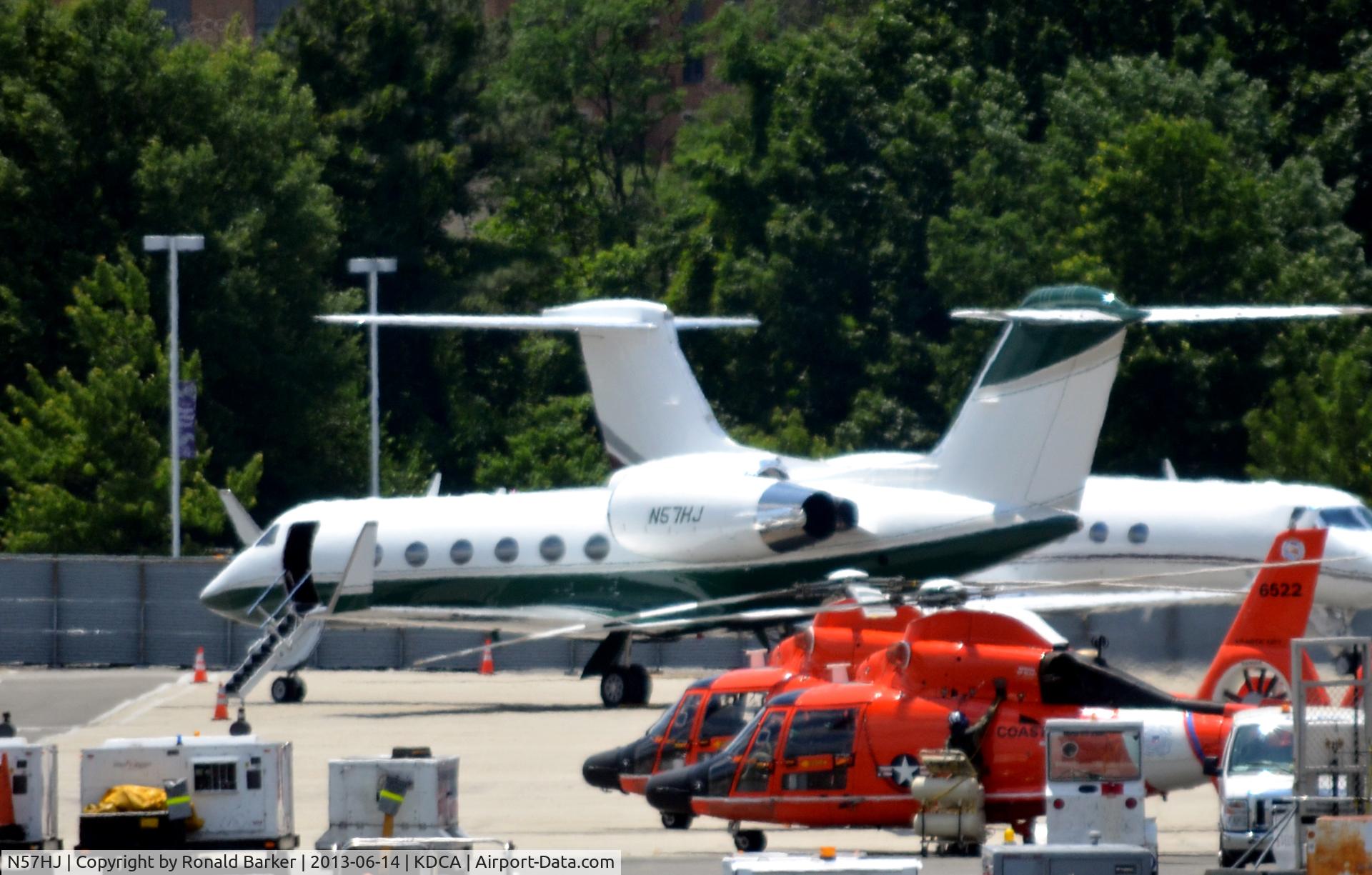 N57HJ, 1995 Gulfstream Aerospace G-IV C/N 1261,  DCA VA