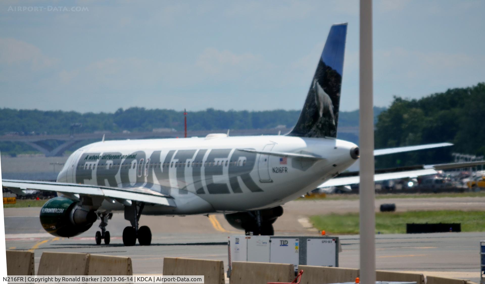N216FR, 2011 Airbus A320-214 C/N 4745, Taxi DCA
