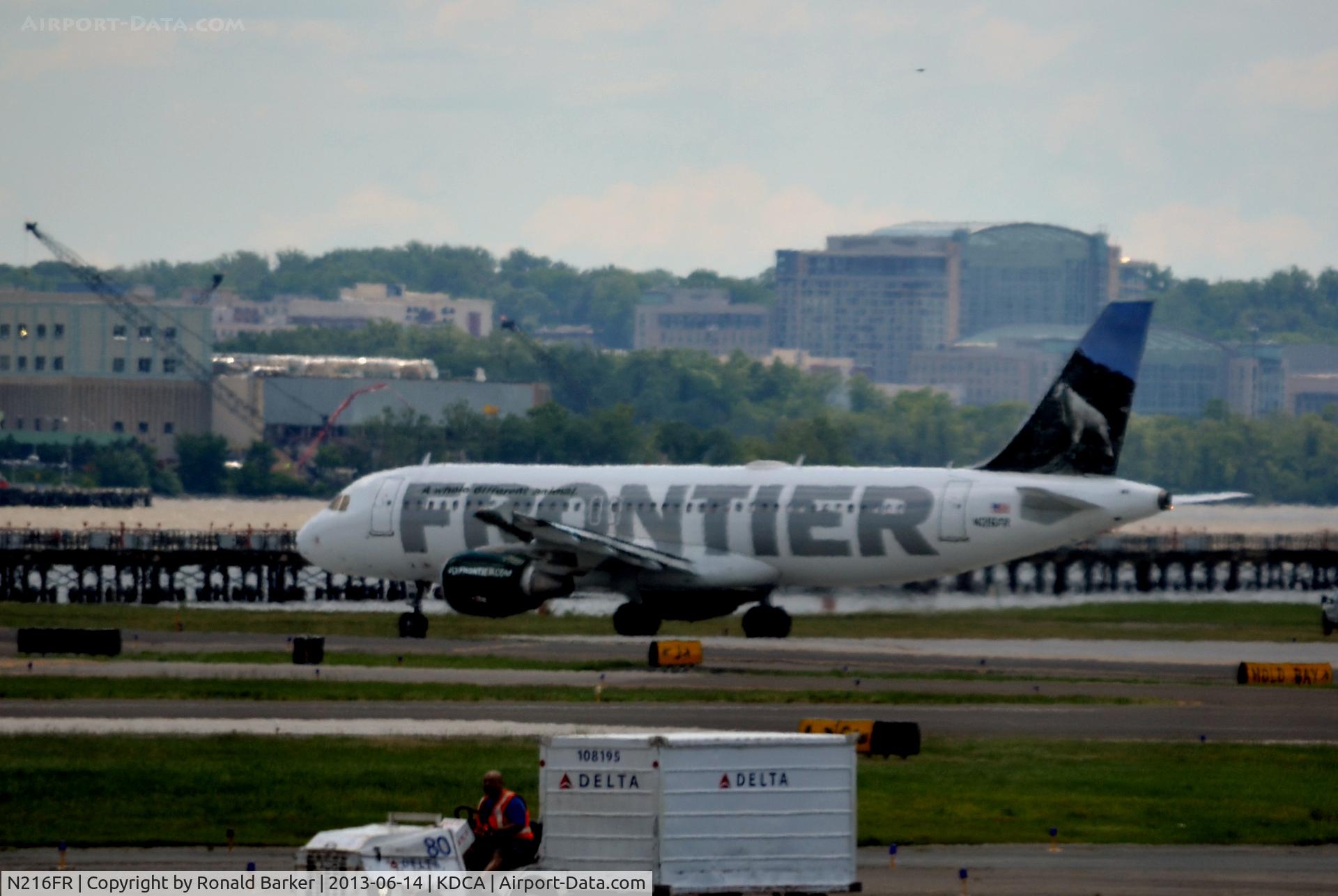 N216FR, 2011 Airbus A320-214 C/N 4745, Taxi DCA