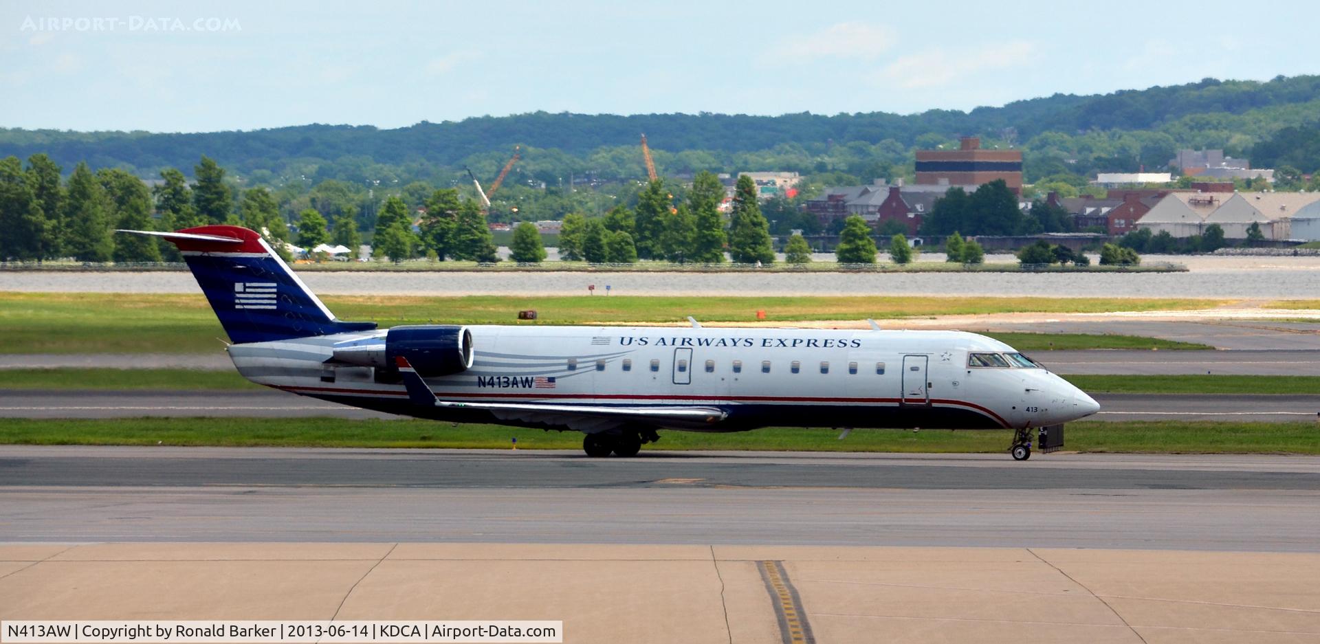 N413AW, 2001 Canadair CRJ-200LR (CL-600-2B19) C/N 7585, Taxi DCA