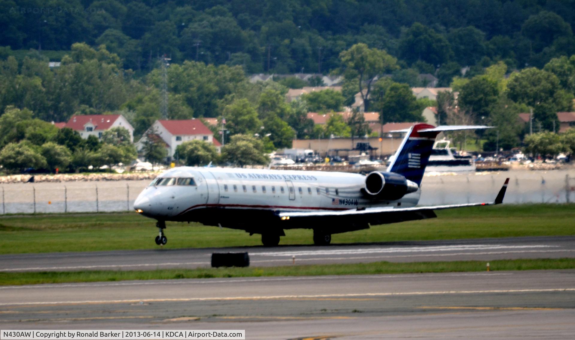 N430AW, 2002 Bombardier CRJ-200LR (CL-600-2B19) C/N 7719, Landing DCA