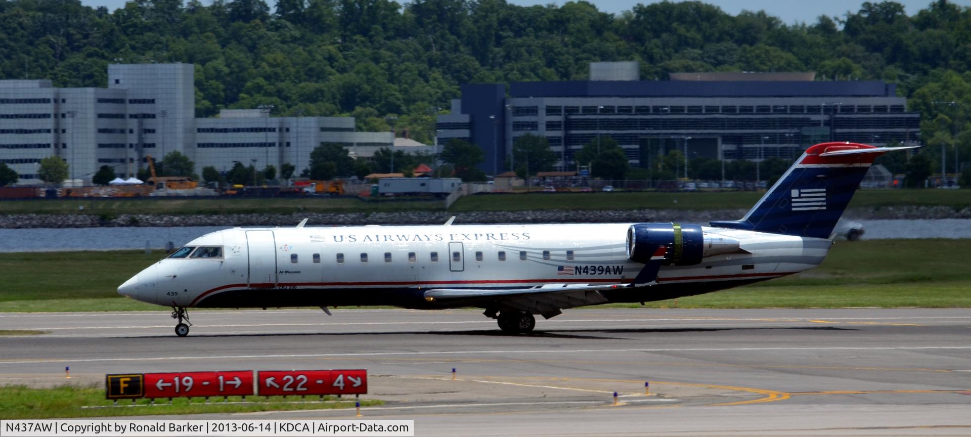 N437AW, 2003 Bombardier CRJ-200LR (CL-600-2B19) C/N 7744, Landing DCA