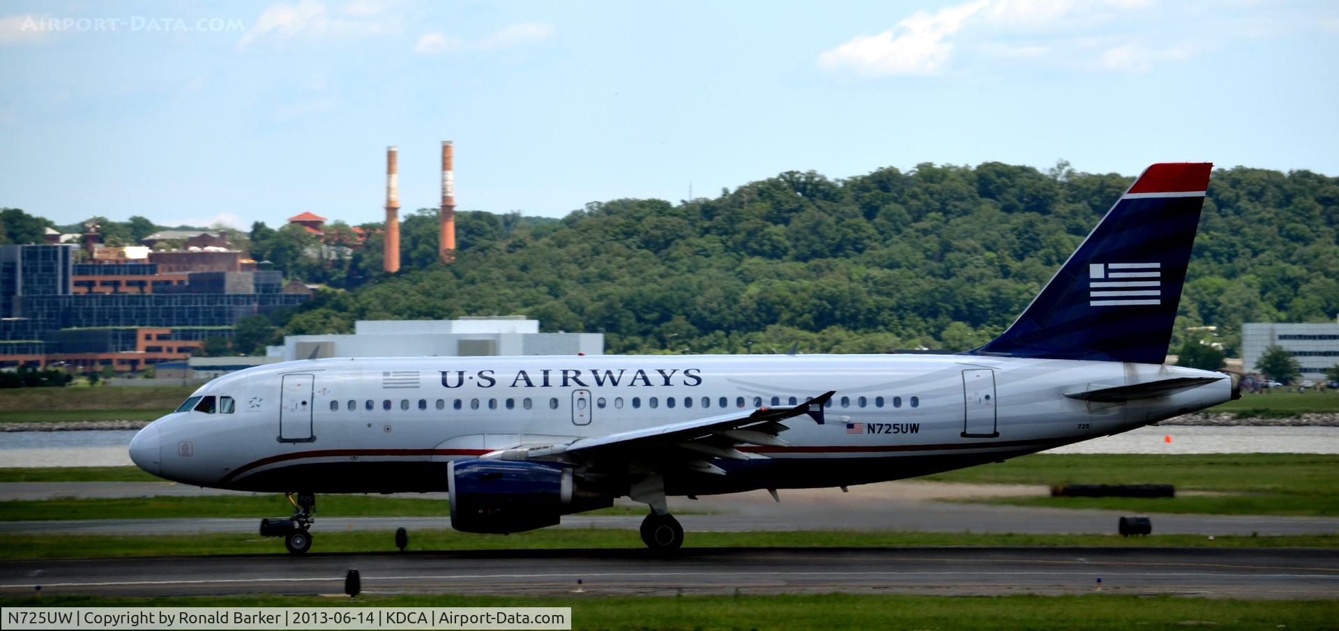 N725UW, 1999 Airbus A319-112 C/N 1135, Takeoff DCA