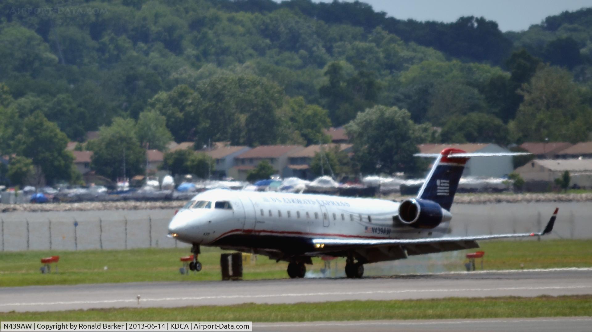 N439AW, 2003 Bombardier CRJ-200LR (CL-600-2B19) C/N 7753, Landing DCA