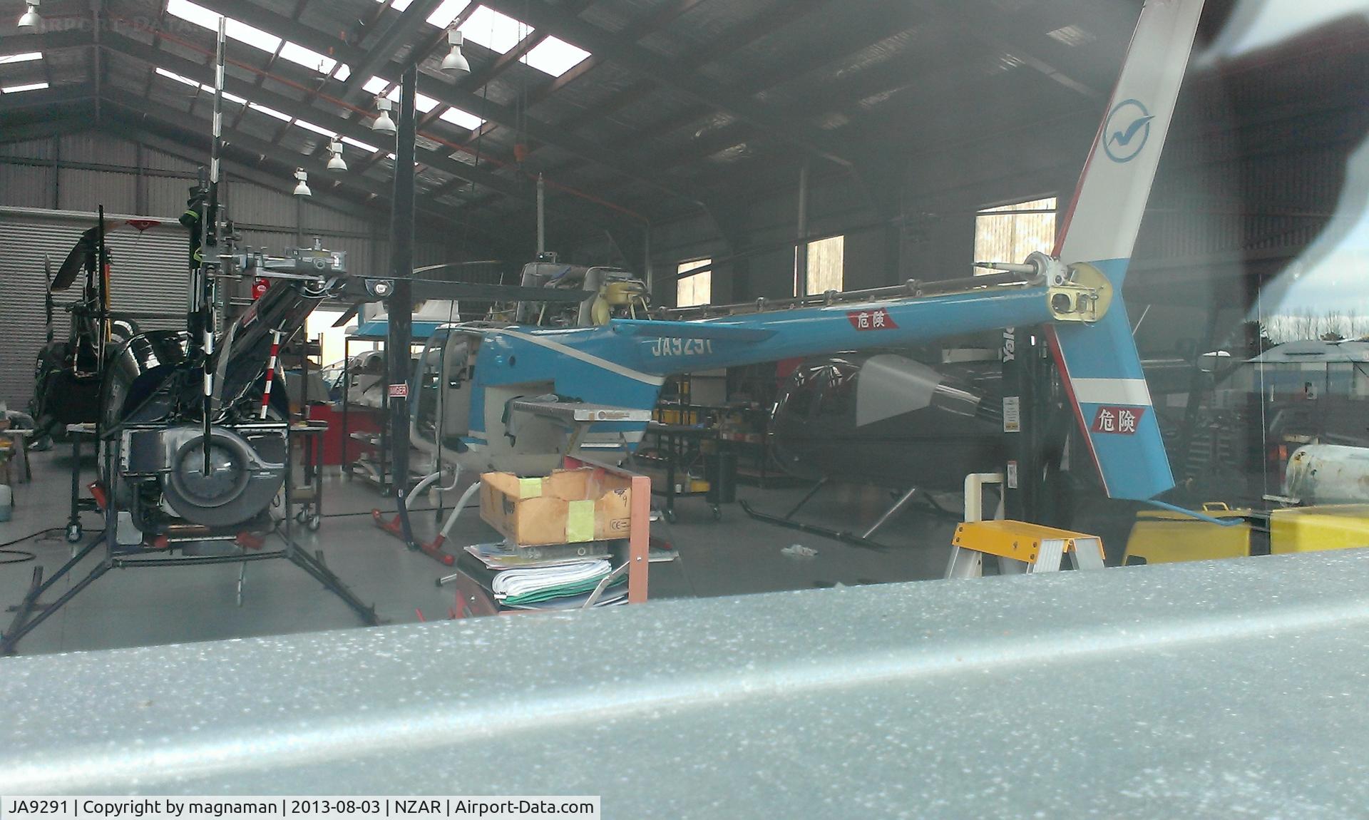 JA9291, 1981 Bell 206B JetRanger III C/N 3323, At Heliflite facility at Ardmore - apparently on way to Australian register in due course.