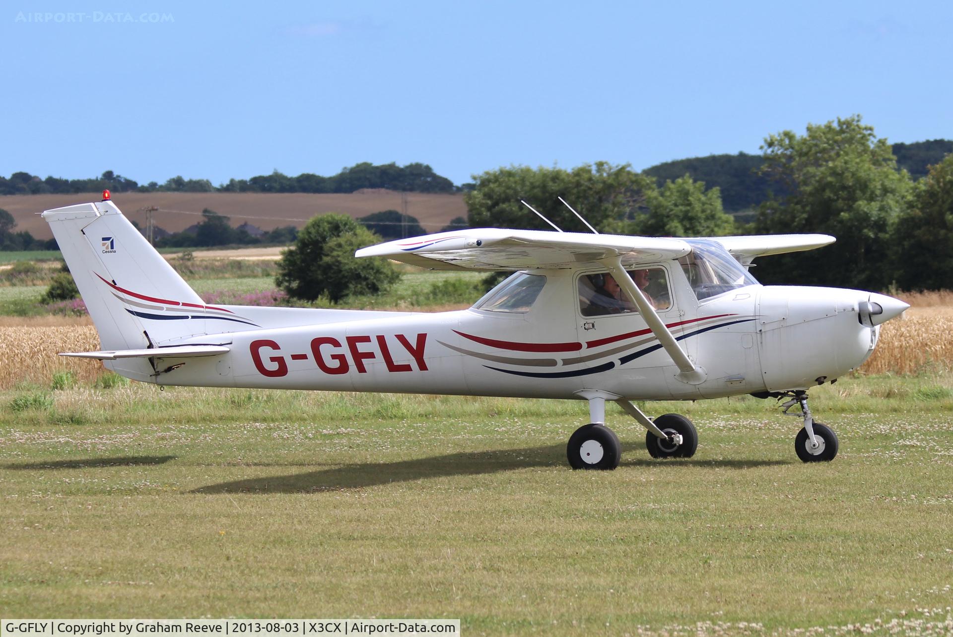 G-GFLY, 1972 Reims F150L C/N 0822, Just landed at Northrepps.