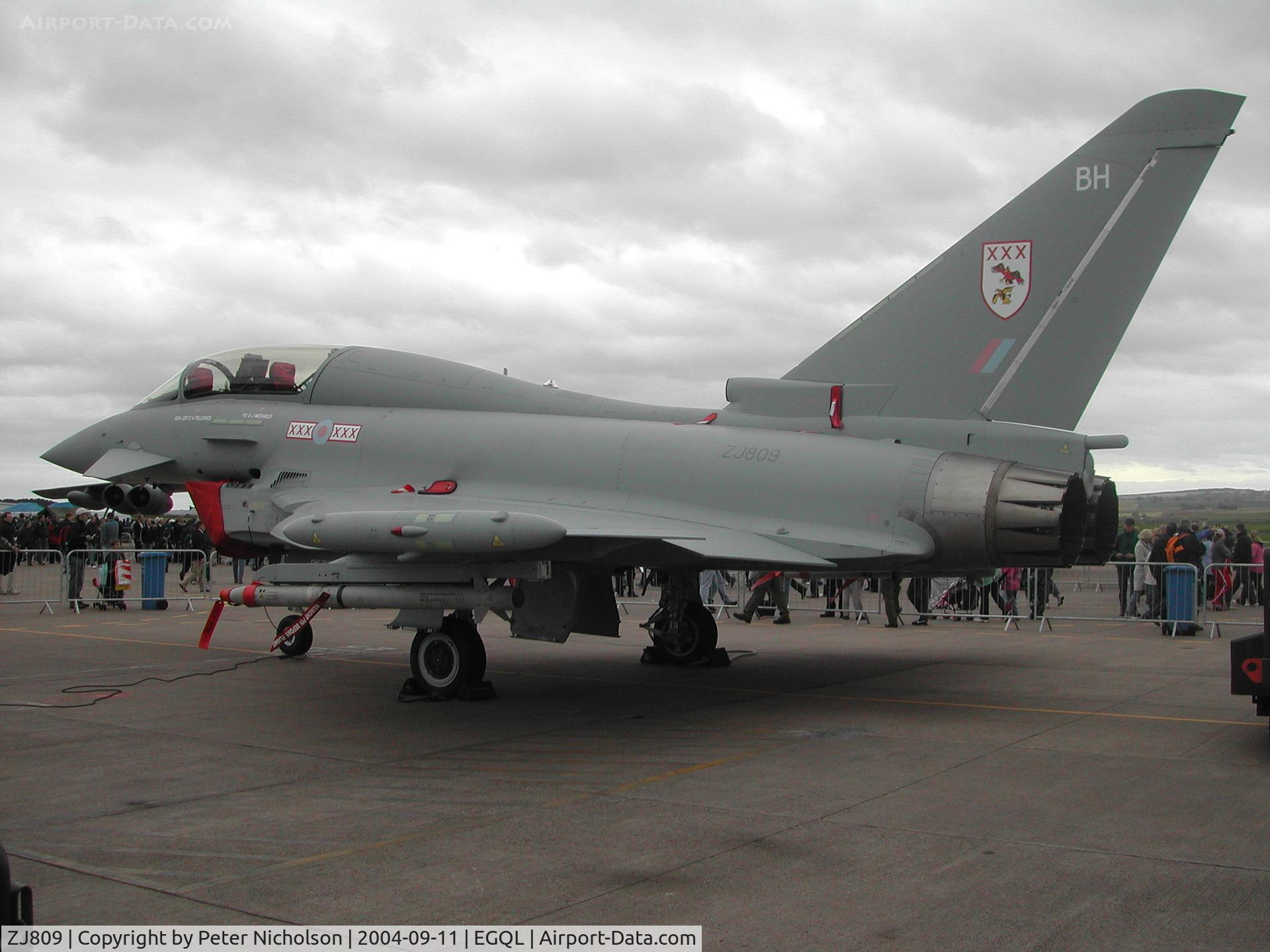 ZJ809, Eurofighter EF-2000 Typhoon T1 C/N 0032/BT010, Another view of this Typhoon T.1, callsign Triplex 2, of 29[Reserve] Squadron on display at the 2004 RAF Leuchars Airshow