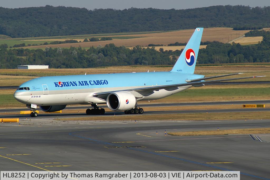 HL8252, 2012 Boeing 777-FB5 C/N 37638, Korean Air Cargo Boeing 777-200