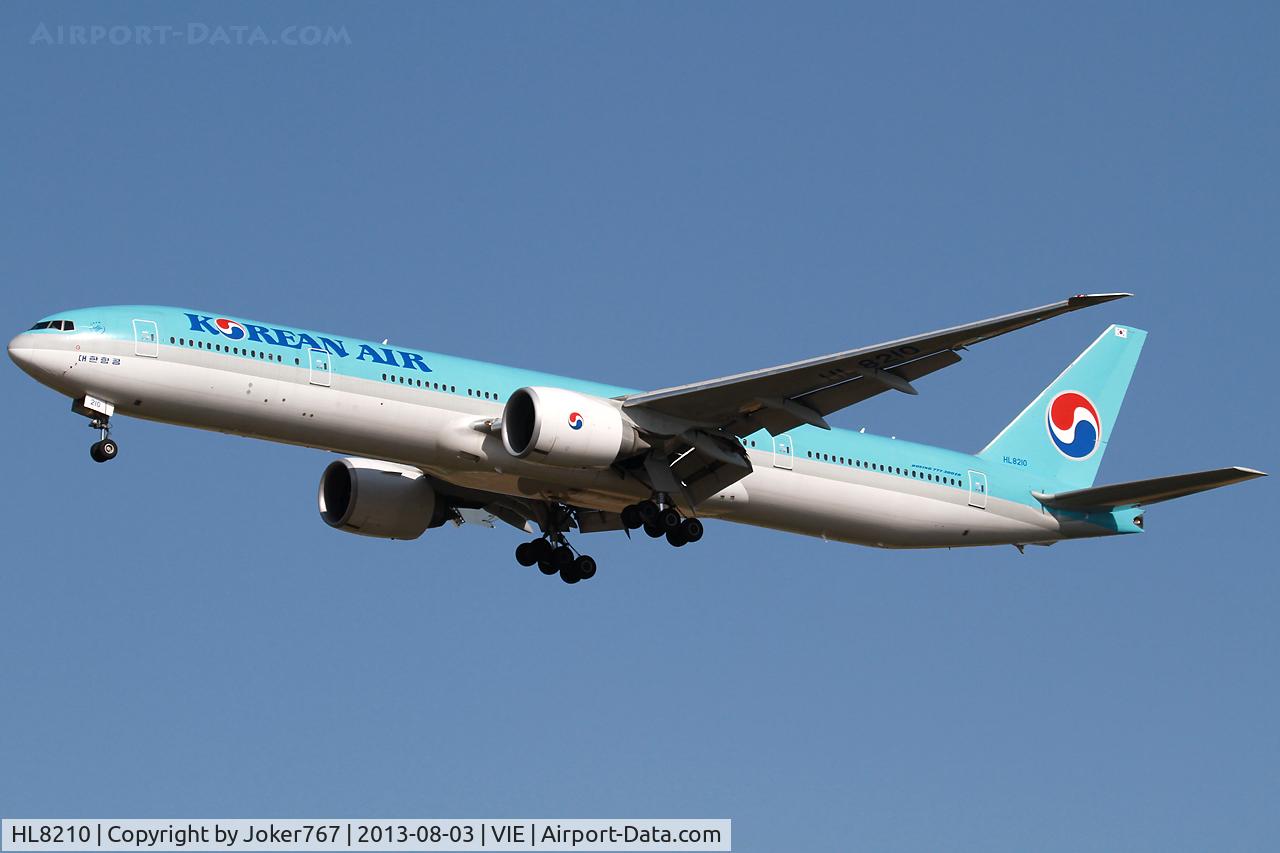 HL8210, 2010 Boeing 777-3B5/ER C/N 40377, Korean Air