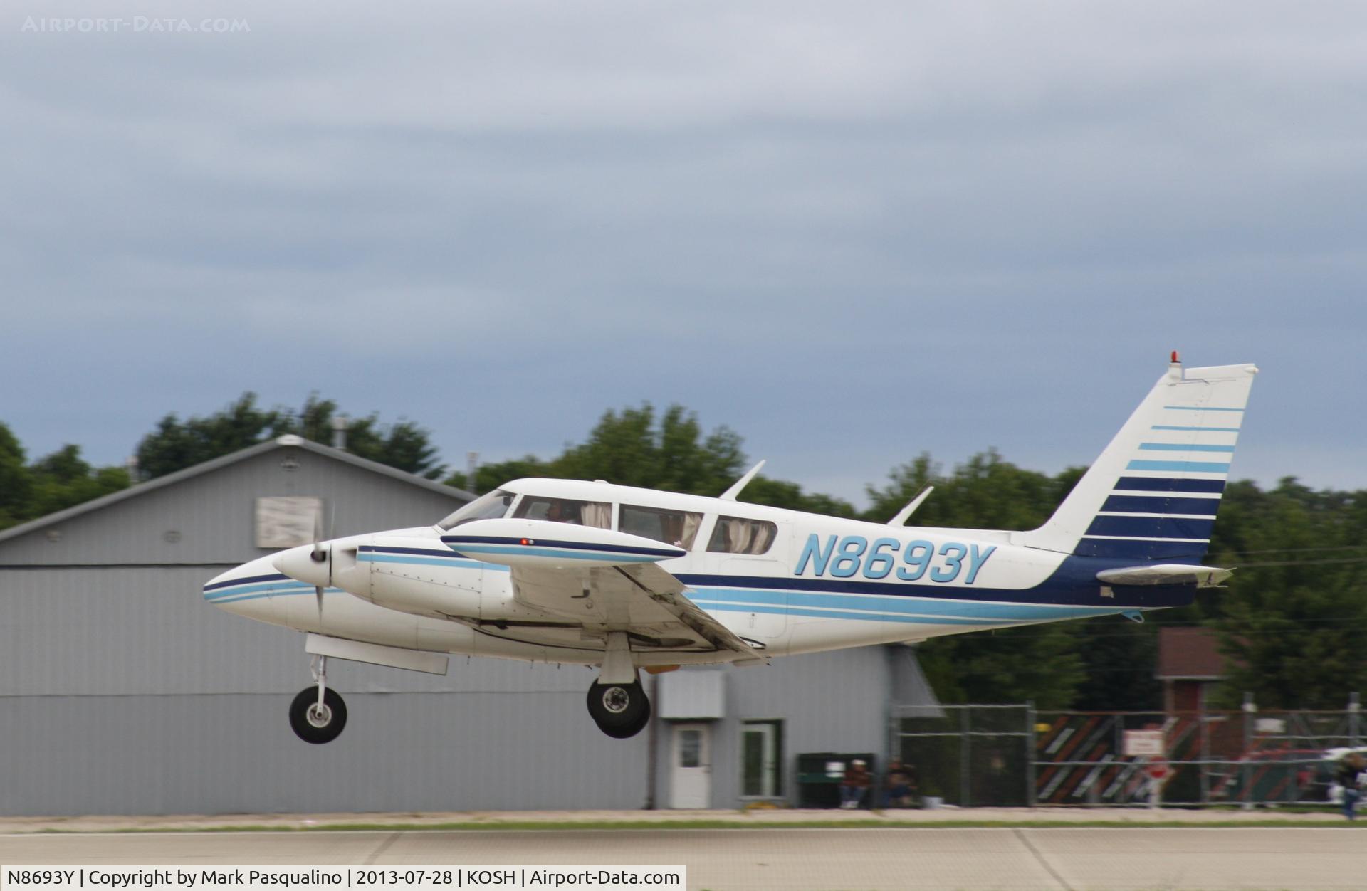 N8693Y, 1969 Piper PA-30 Twin Comanche C/N 30-1839, Piper PA-30